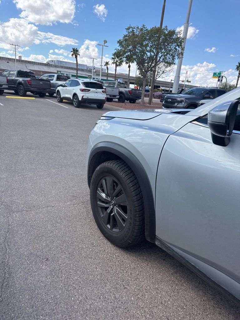 2022 Nissan Pathfinder S photo 9