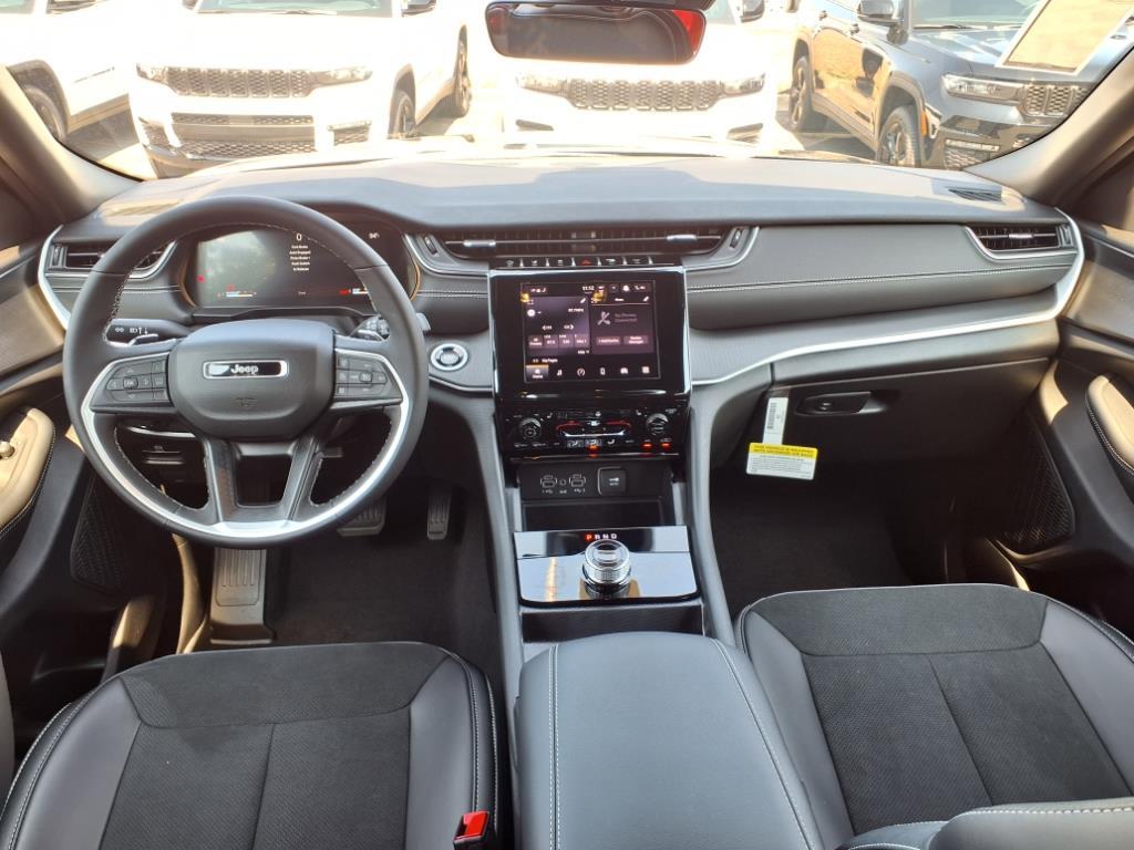 2025 Jeep Grand Cherokee Altitude X photo 26