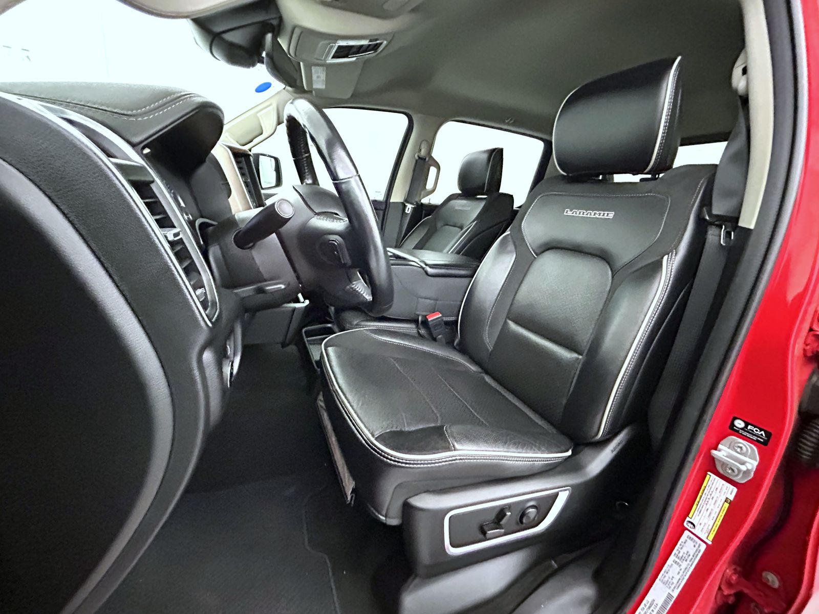 2022 Ram 1500 Laramie photo 10