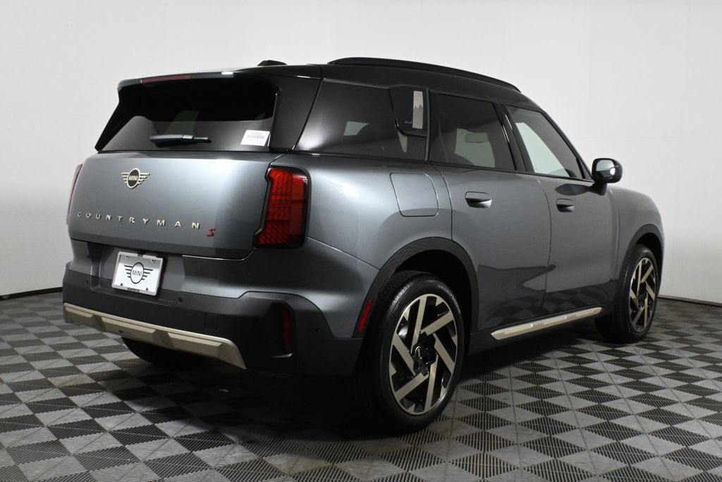 2025 Mini Countryman S ALL4 Iconic photo 5