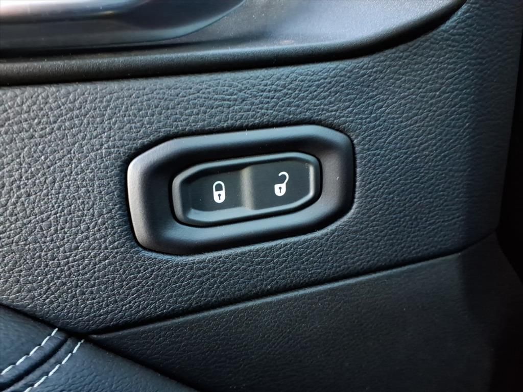 2018 JEEP WRANGLER - Image 17