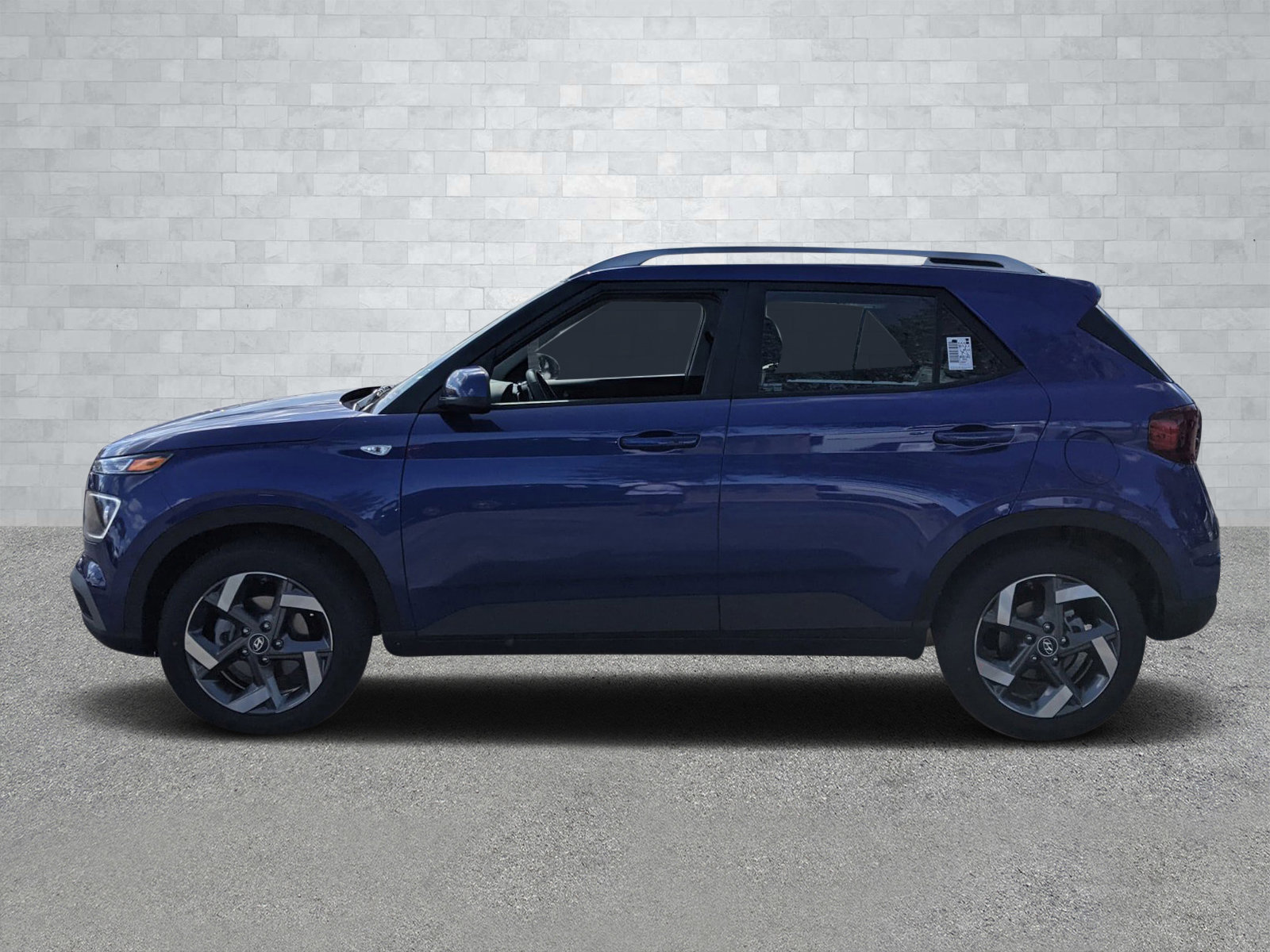 2025 Hyundai Venue SEL Limited photo 7