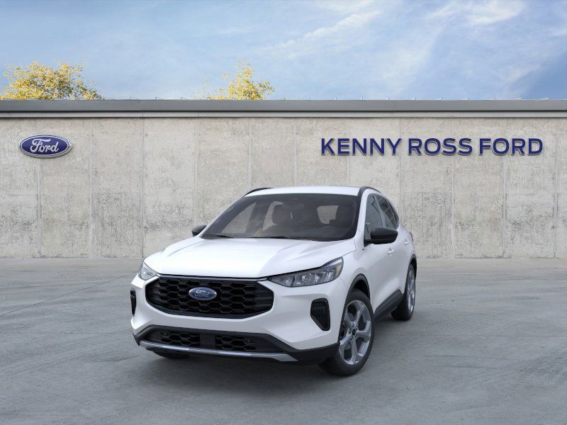 2025 Ford Escape ST-Line photo 2