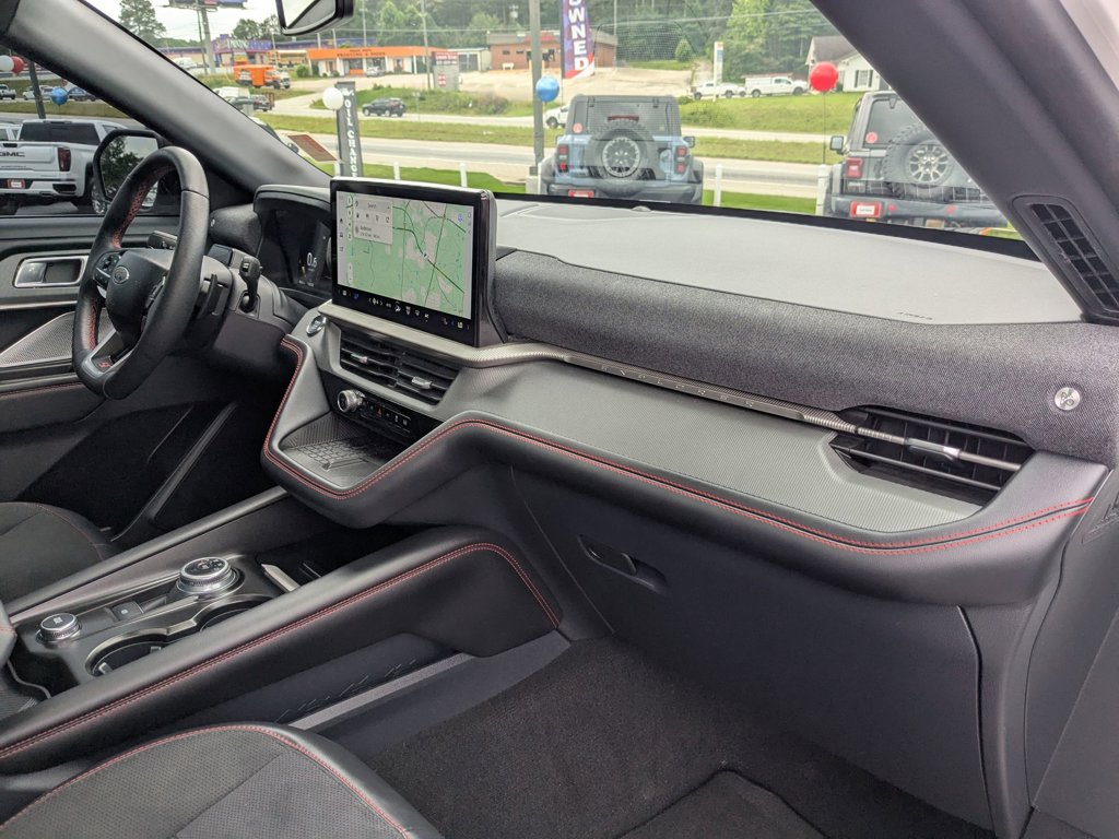 2025 Ford Explorer ST photo 27