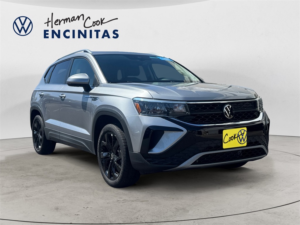 2024 Volkswagen Taos SE photo 6
