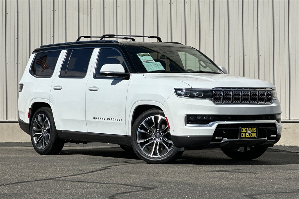 2022 Jeep Grand Wagoneer III photo 2