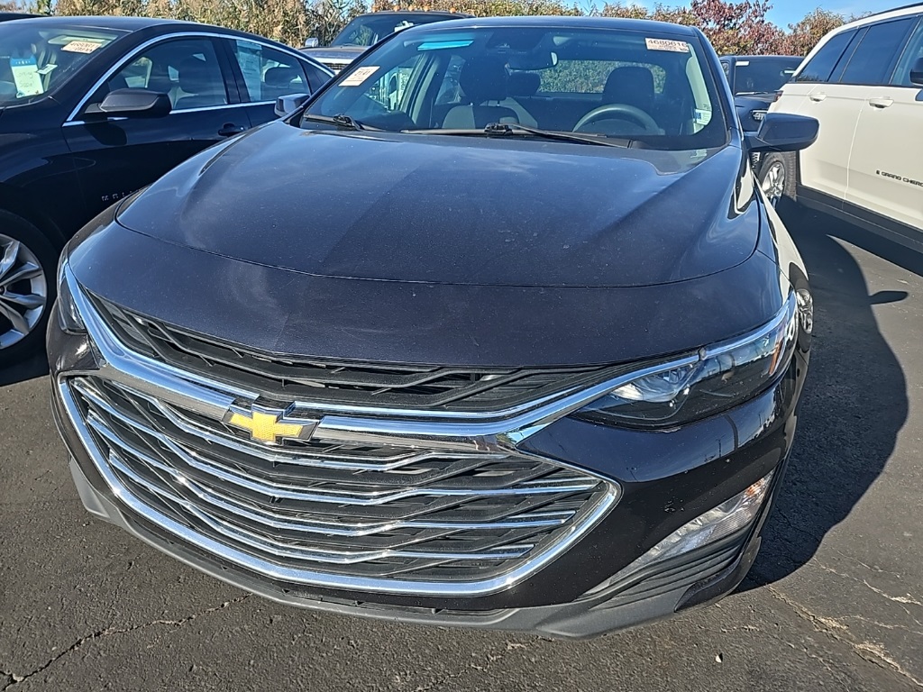 2023 Chevrolet Malibu 1LT photo 3