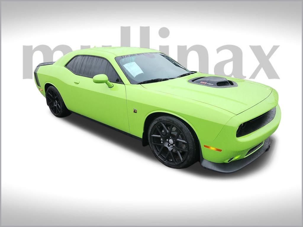 2015 Dodge Challenger Scat Pack's photo