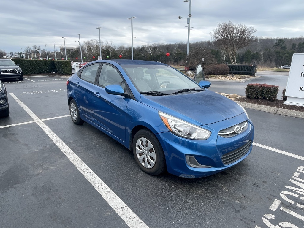 2017 Hyundai Accent SE's photo