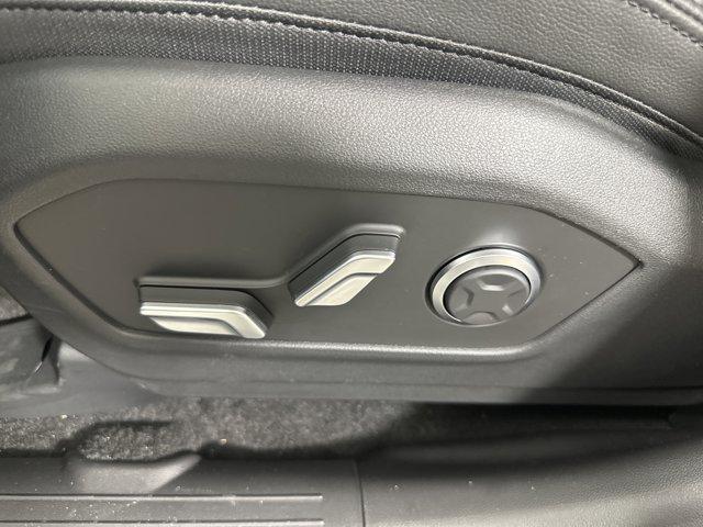 2026 Hyundai Santa Fe Limited photo 8