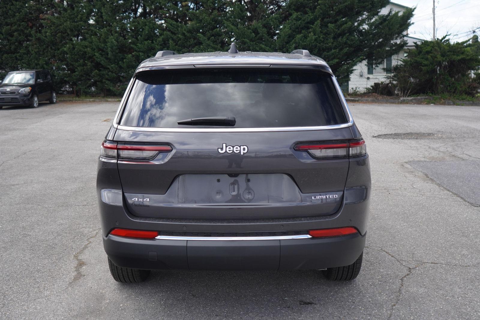 2025 Jeep Grand Cherokee Limited photo 4