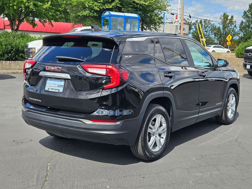 2024 Gmc Terrain SLE photo 6