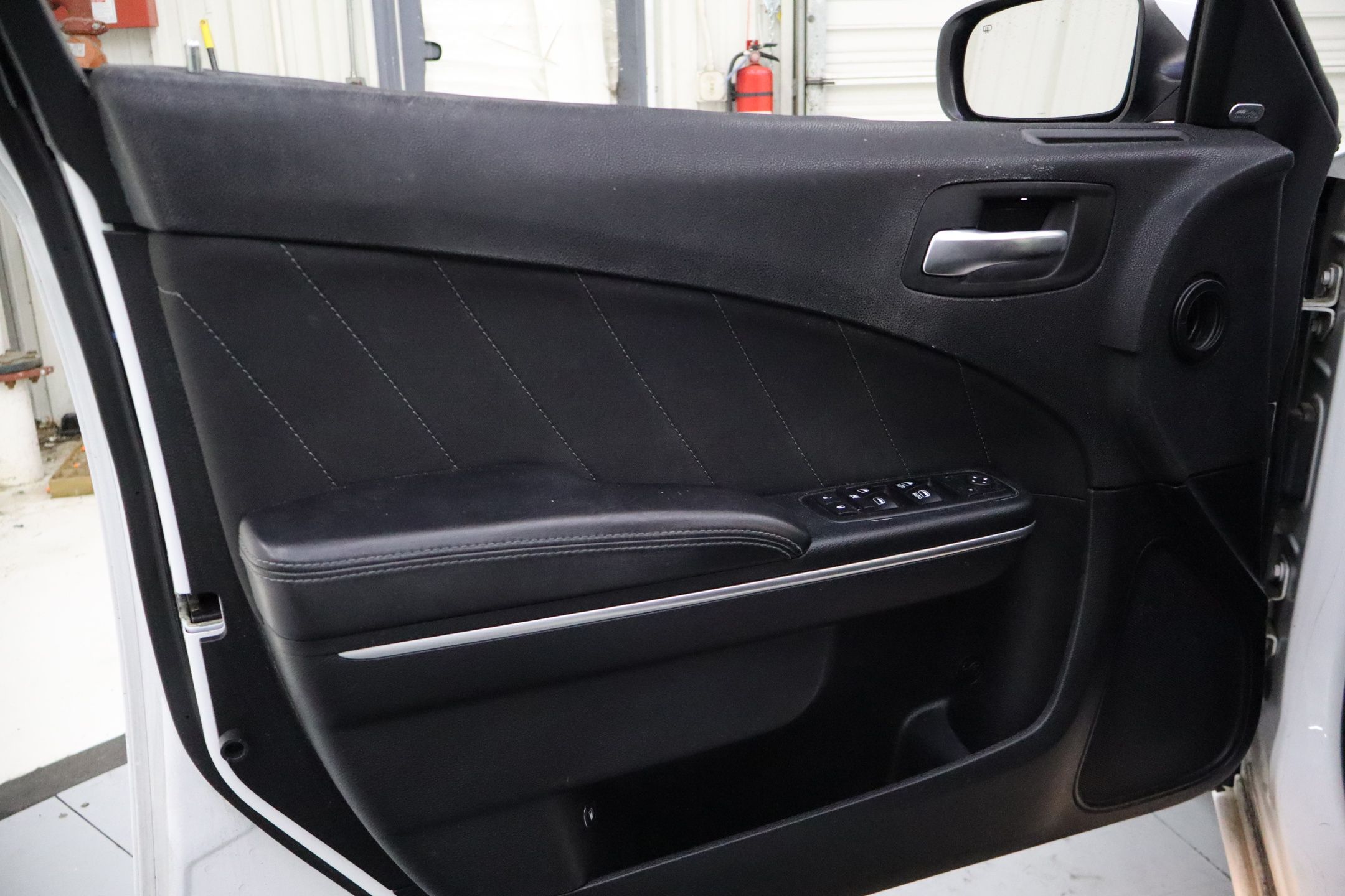 2018 Dodge Charger SXT Plus photo 10