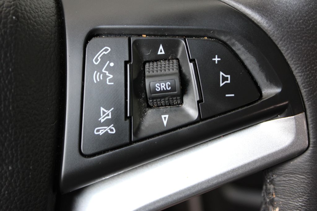 2022 Chevrolet Trax LT photo 28
