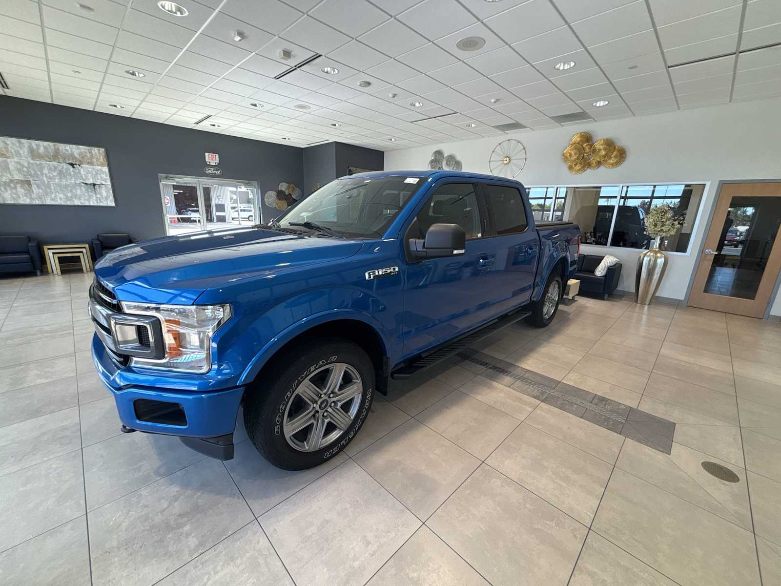 2019 Ford F-150 XLT photo 7