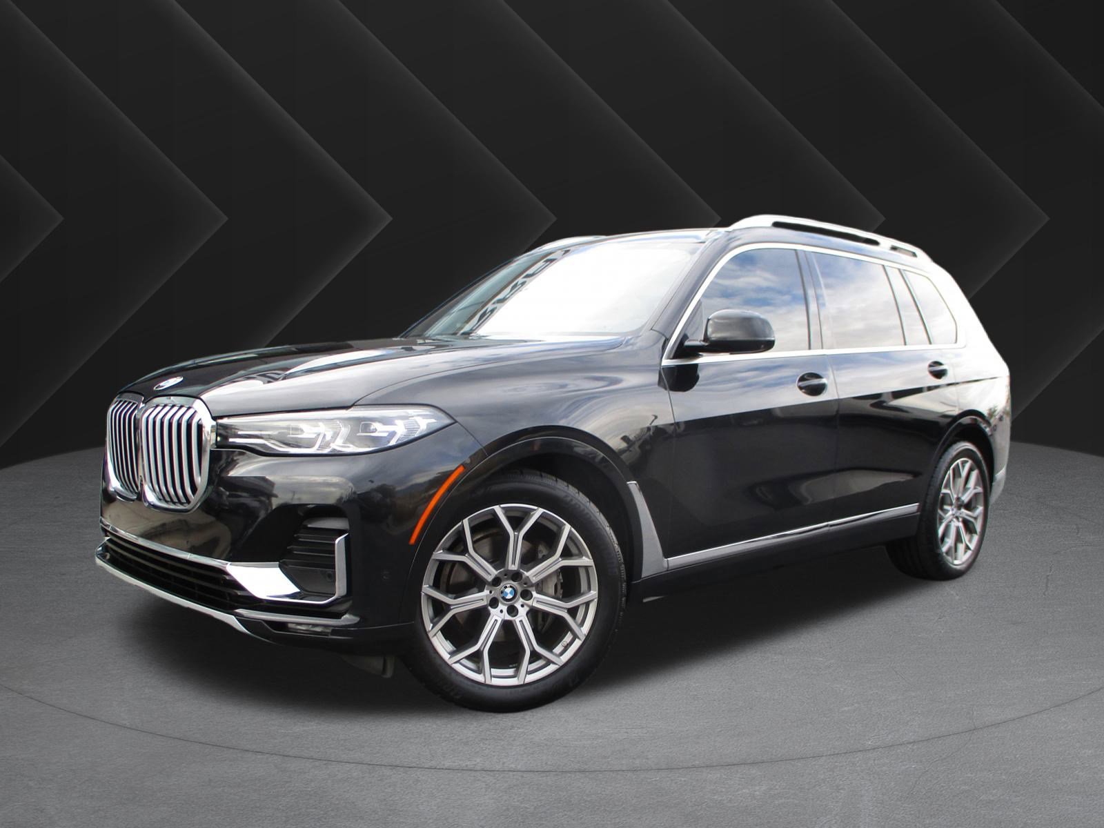 2021 BMW X7 40i's photo