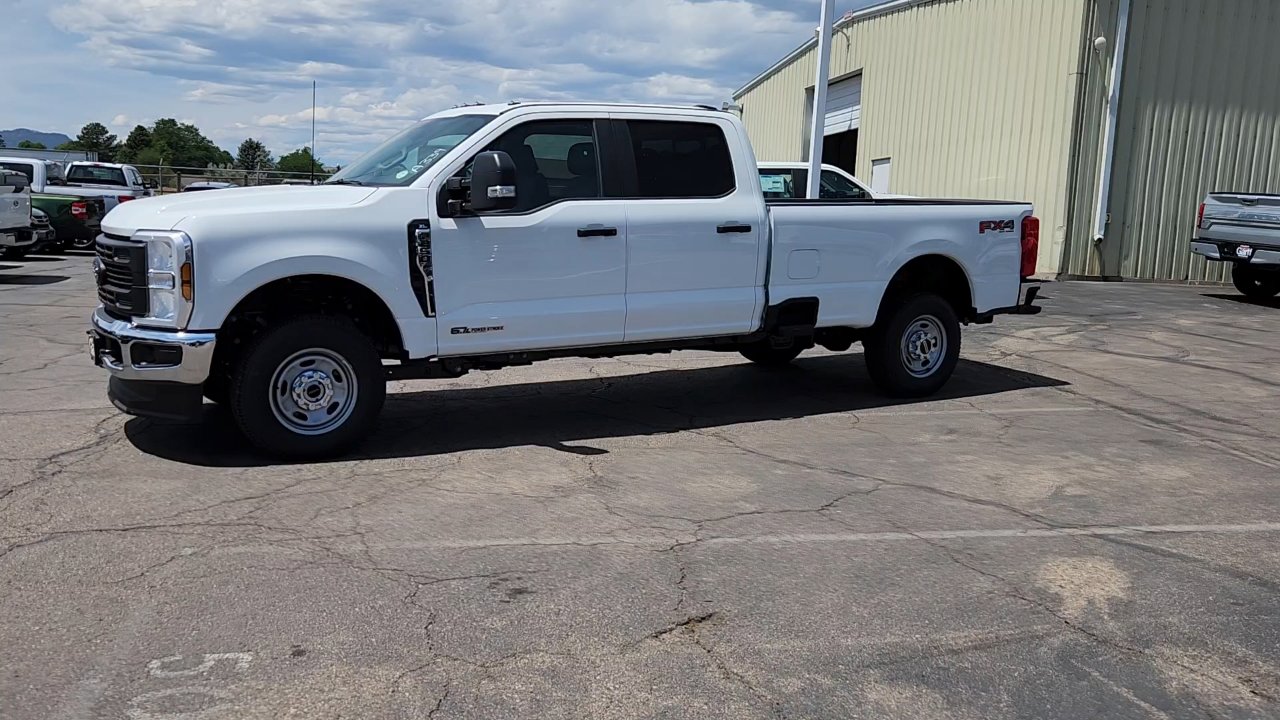 2025 Ford F-250 XL photo 2