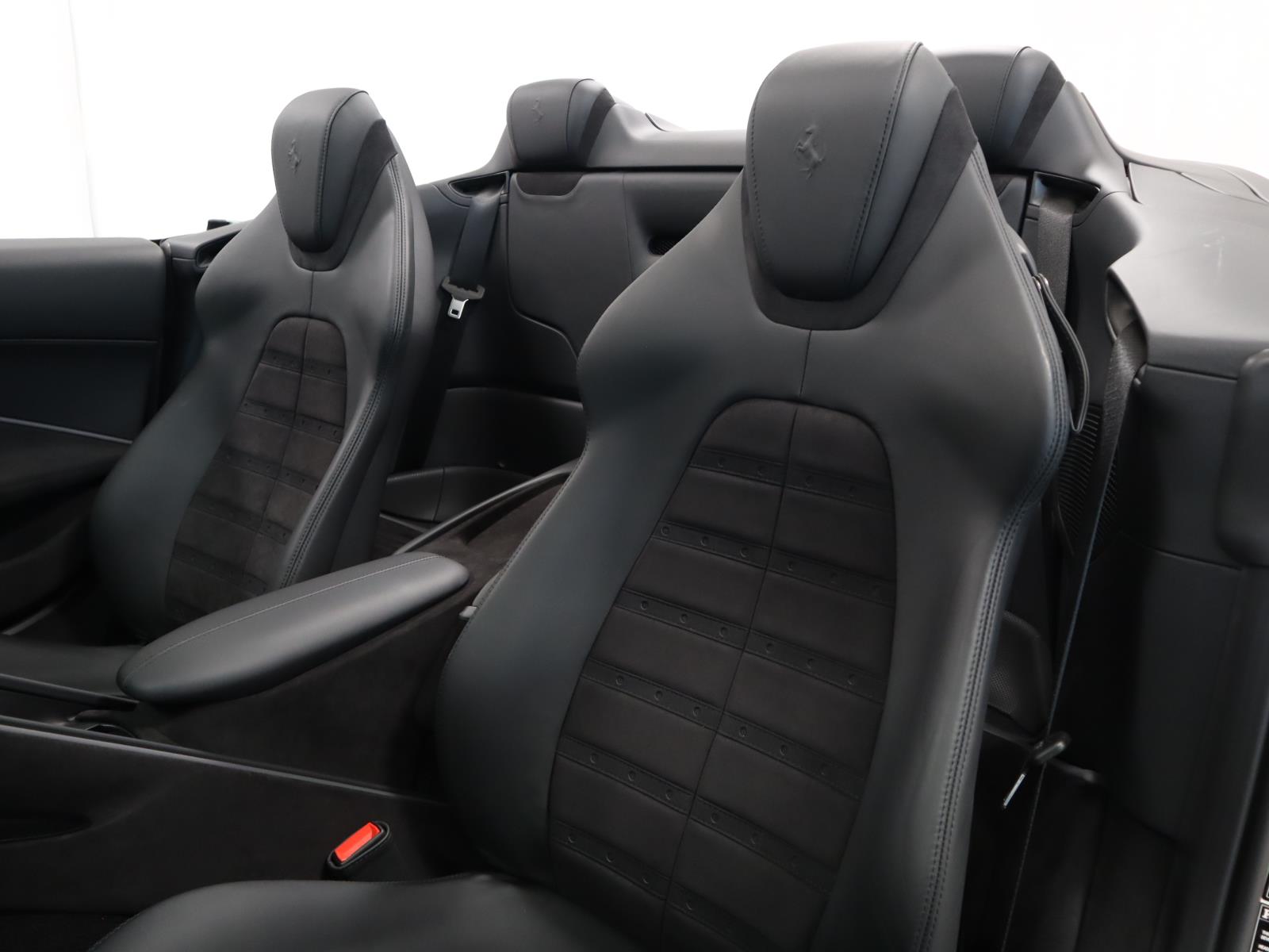 2024 Ferrari Roma Spider photo 18