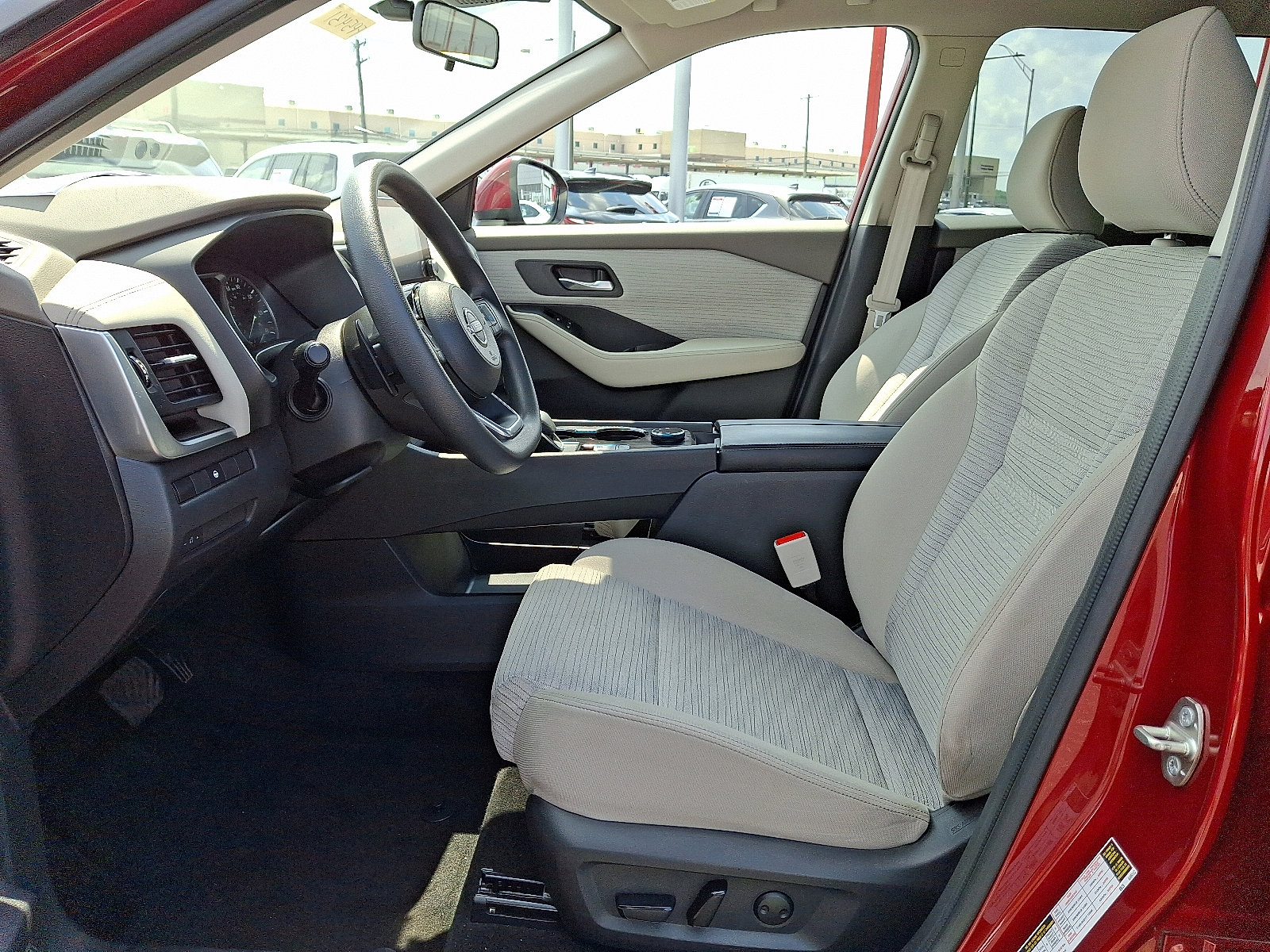 2023 Nissan Rogue SV photo 13