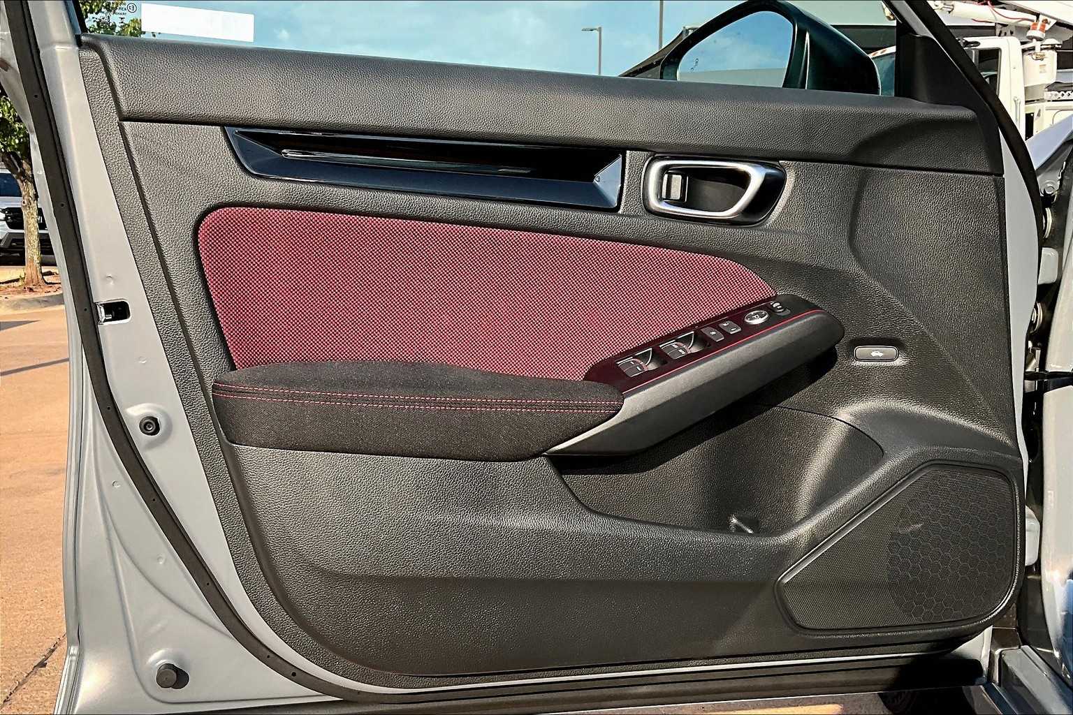 2026 Honda Civic Si photo 8