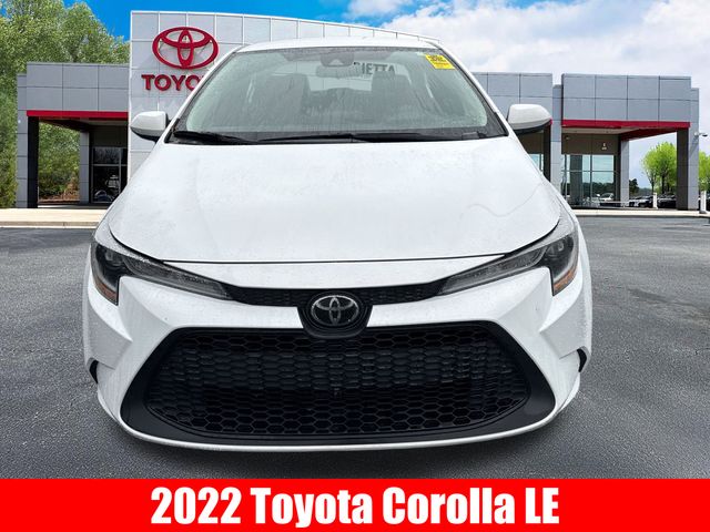 Used 2022 Toyota Corolla LE with VIN 5YFEPMAE3NP377955 for sale in Northfield, Minnesota