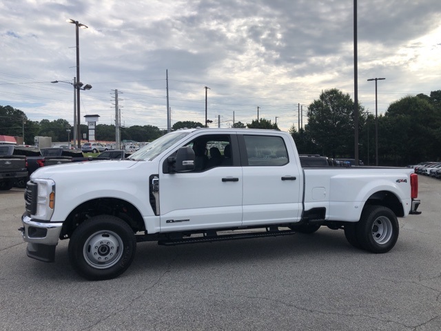 2025 Ford F-350 photo 5