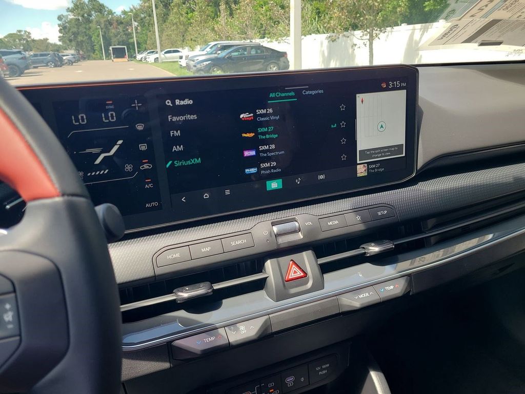 2025 Kia K4 GT-Line Turbo photo 16