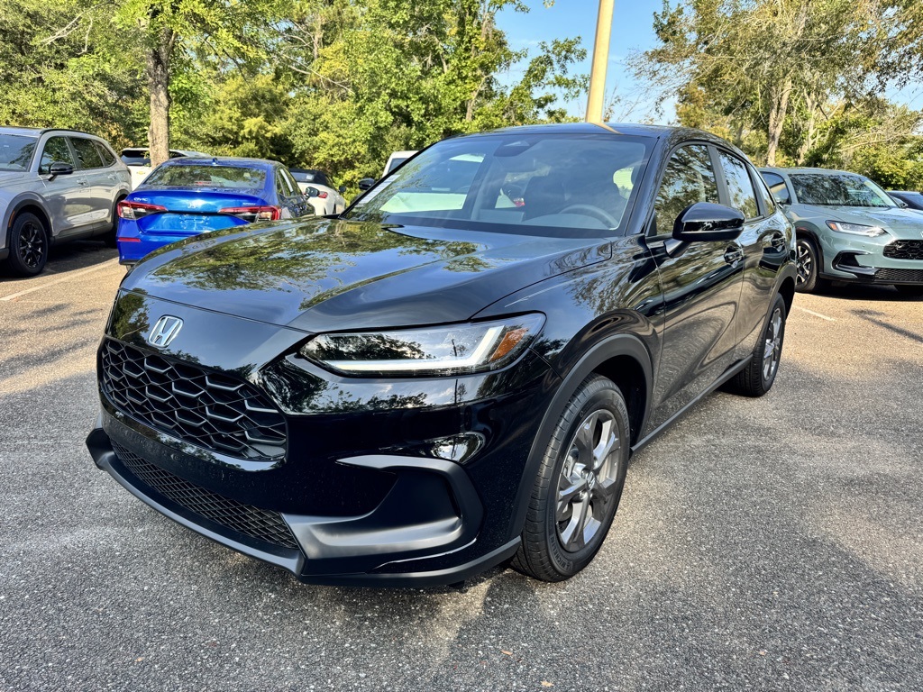 2026 Honda HR-V LX photo 3