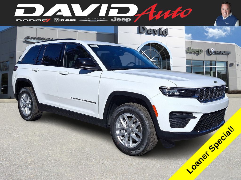 2025 Jeep Grand Cherokee Laredo's photo