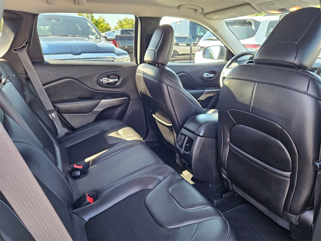 2019 Jeep Cherokee Latitude photo 27