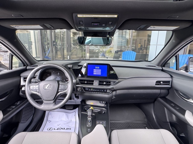 2025 Lexus UX Premium photo 24