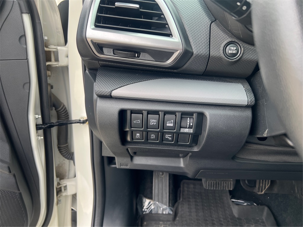2020 Subaru Forester Limited photo 18