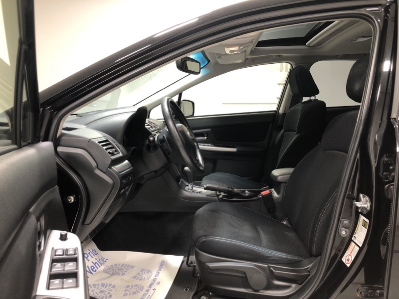 2015 Subaru Crosstrek 2.0i Premium photo 17