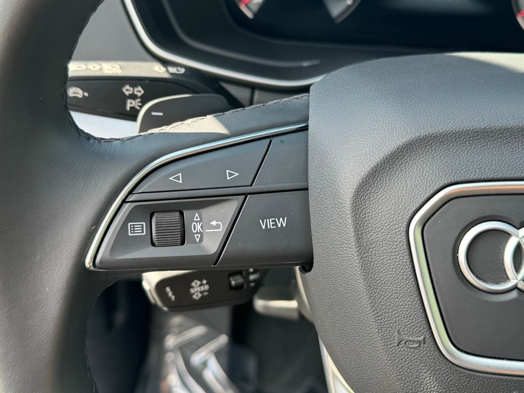 2025 Audi Q5 S line Premium photo 13