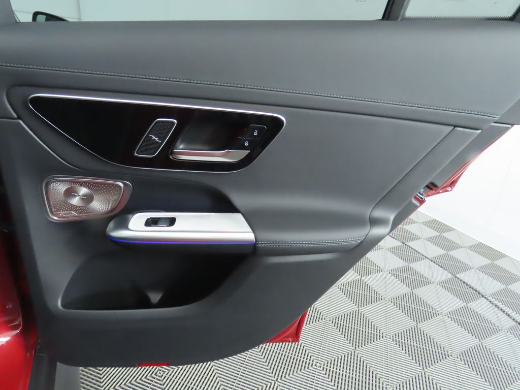 2026 Mercedes Benz GLC 300 4MATIC photo 27