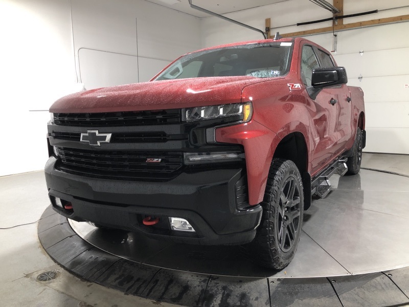 2022 Chevrolet Silverado 1500 LT Trail Boss photo 2