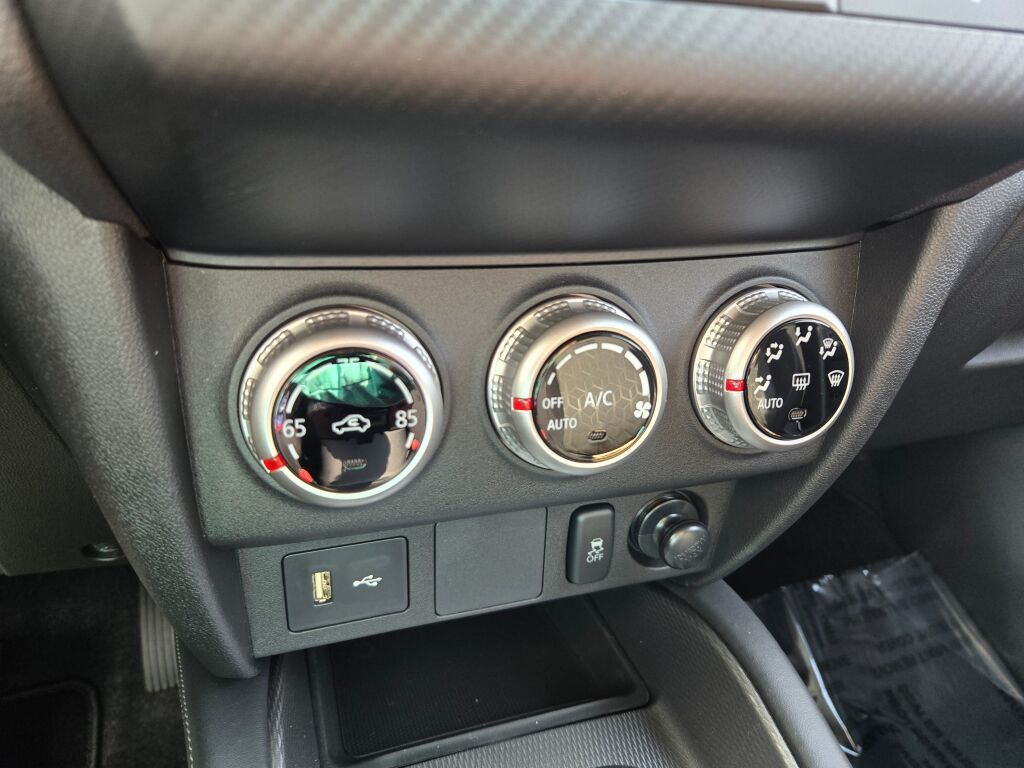 2025 Mitsubishi Outlander Sport ES photo 14