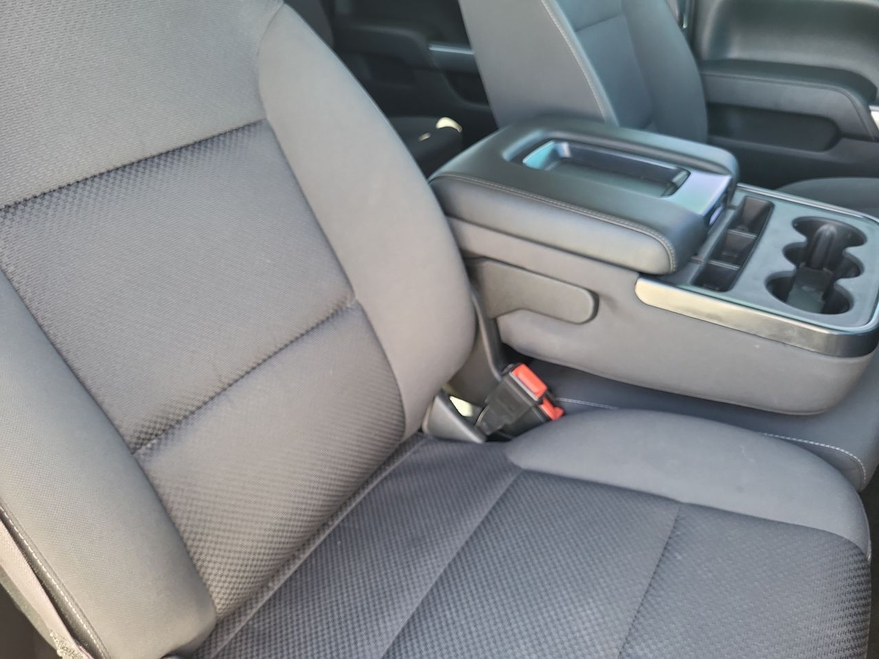 2016 Chevrolet Silverado 1500 LT photo 30