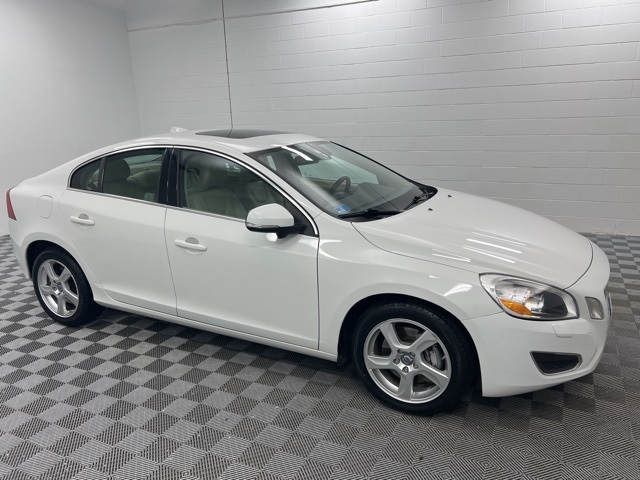 2013 Volvo S60 T5 Premier photo 4