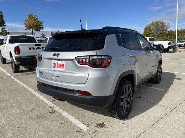 2026 Jeep Compass Limited Altitude photo 3