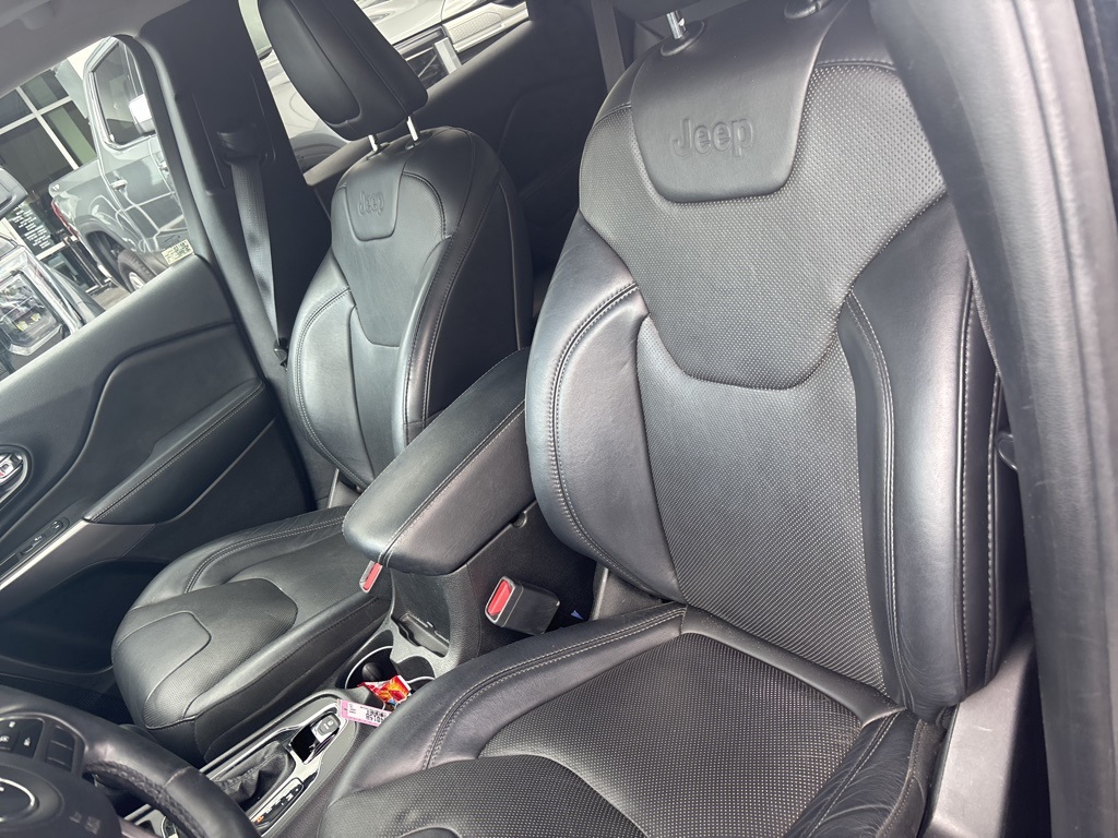 2019 Jeep Cherokee Limited photo 15