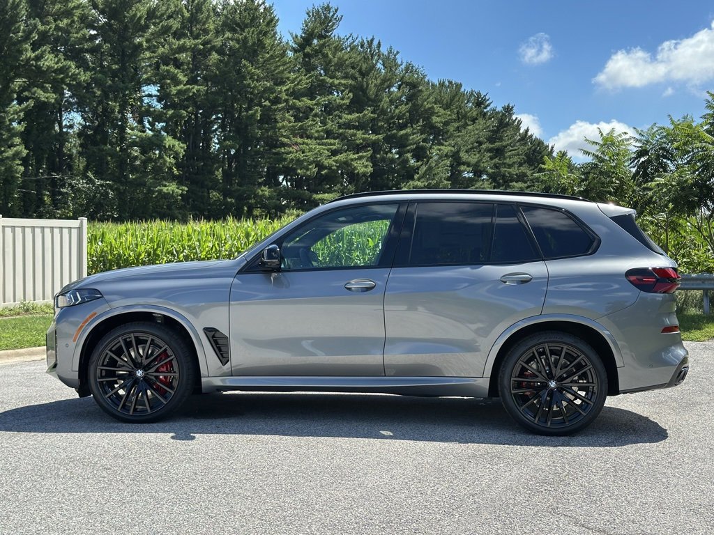 2026 Bmw X5 M60i photo 2
