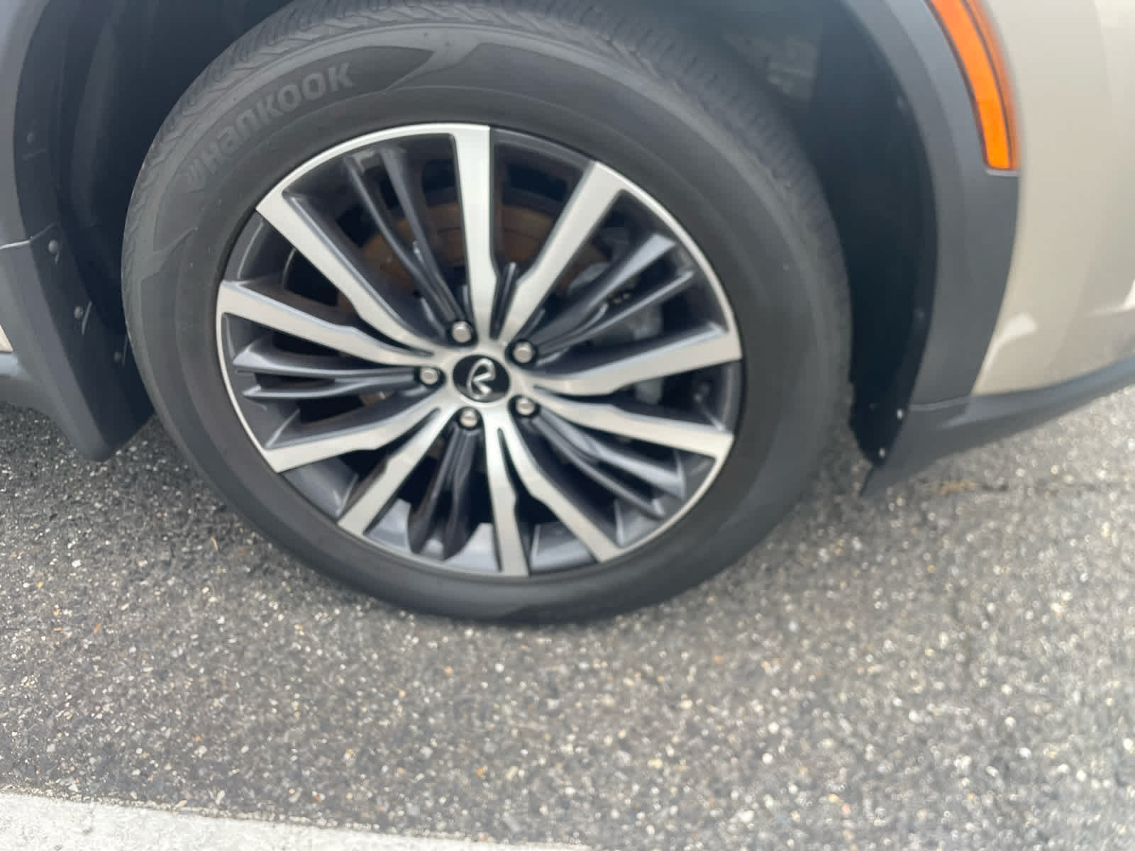 2023 Infiniti QX60 Sensory AWD photo 4