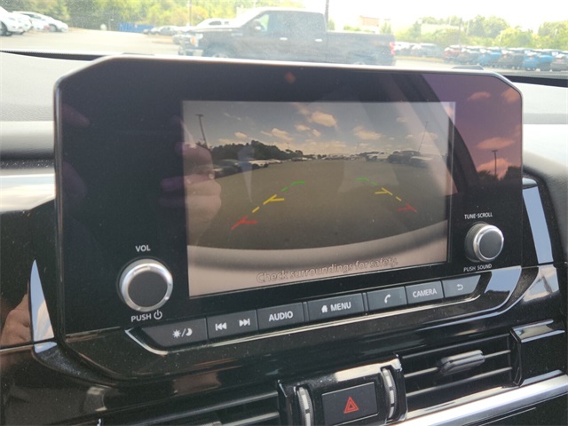 2022 Nissan Pathfinder S photo 20