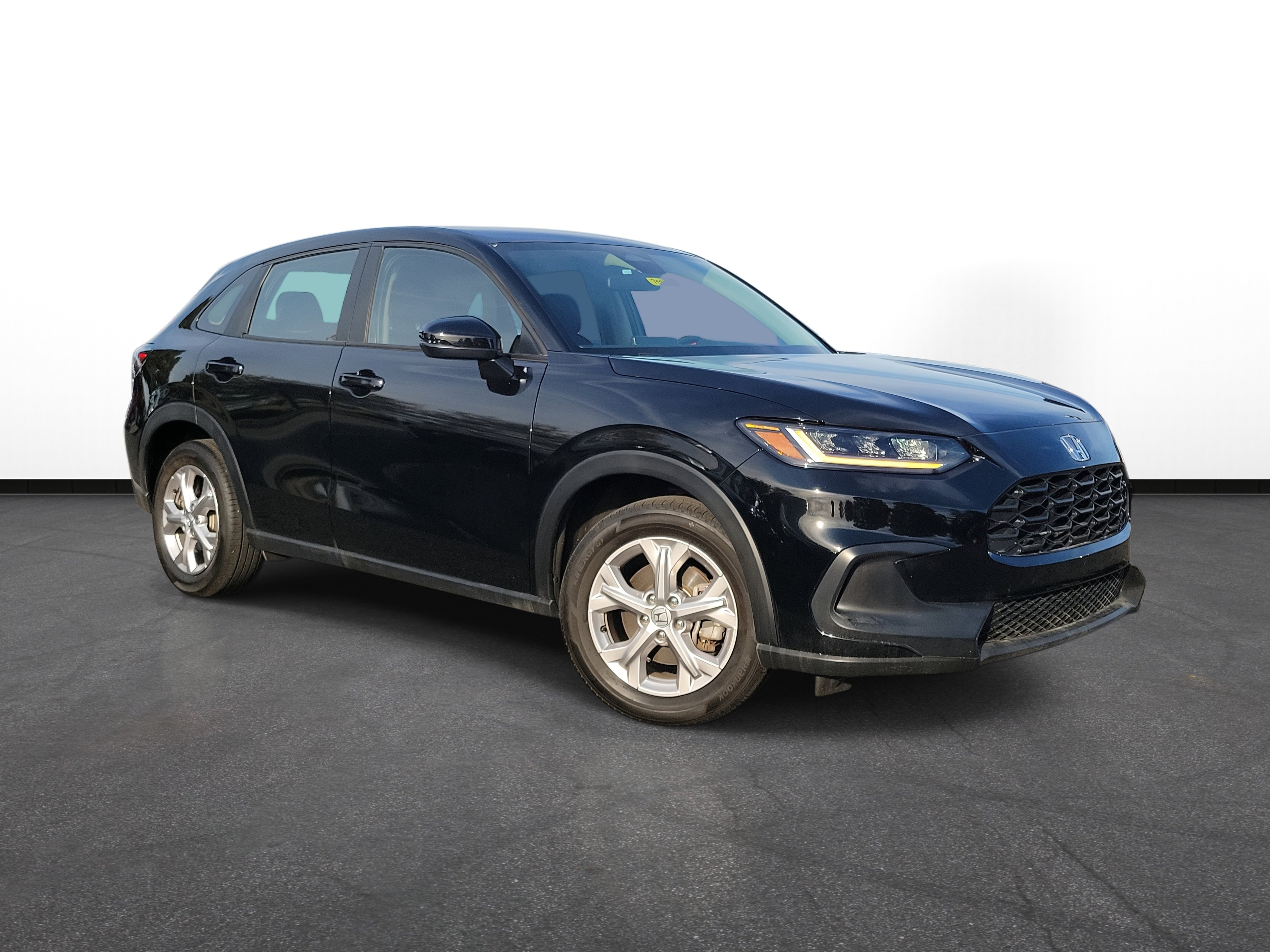 2024 Honda HR-V LX's photo