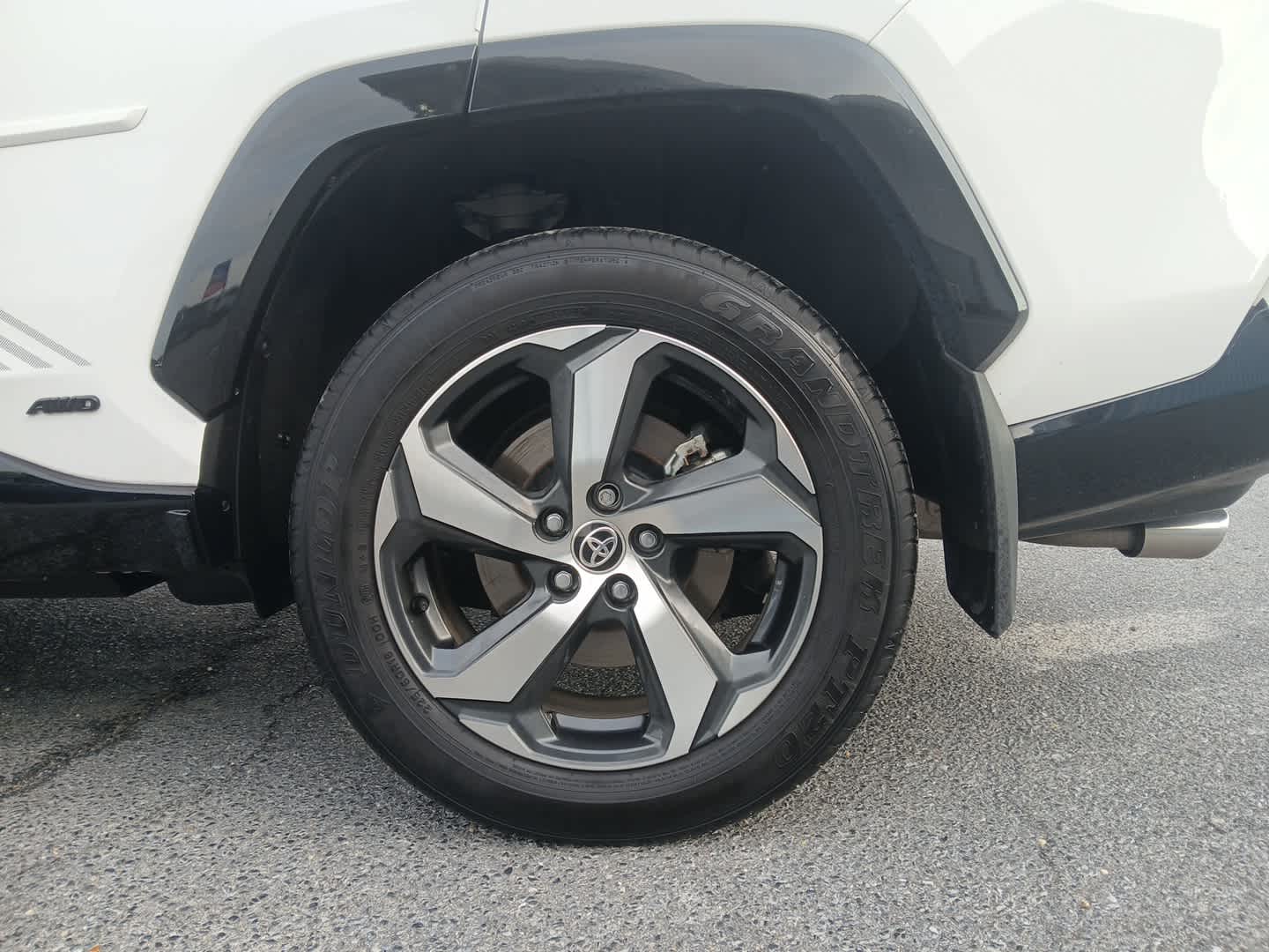 2022 Toyota RAV4 Prime SE photo 9