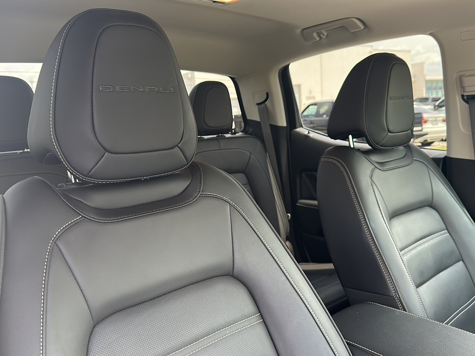 2021 Gmc Canyon Denali photo 9