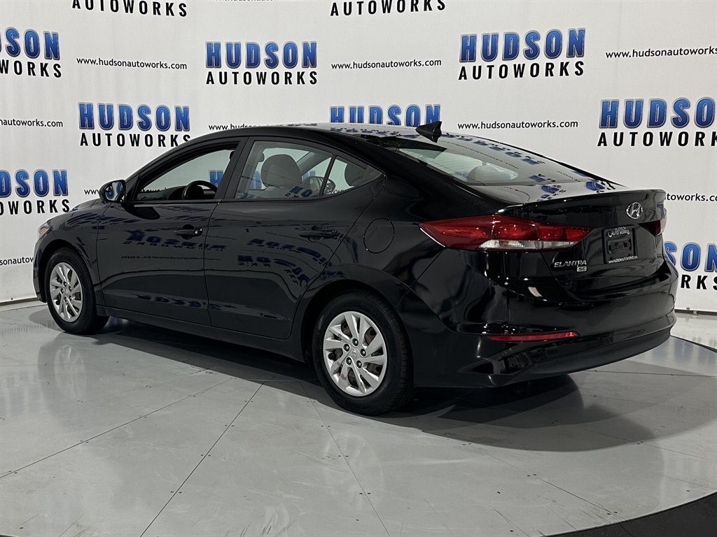 PreOwned 2017 Hyundai Elantra SE Sedan in Greensboro HC5553 Hudson