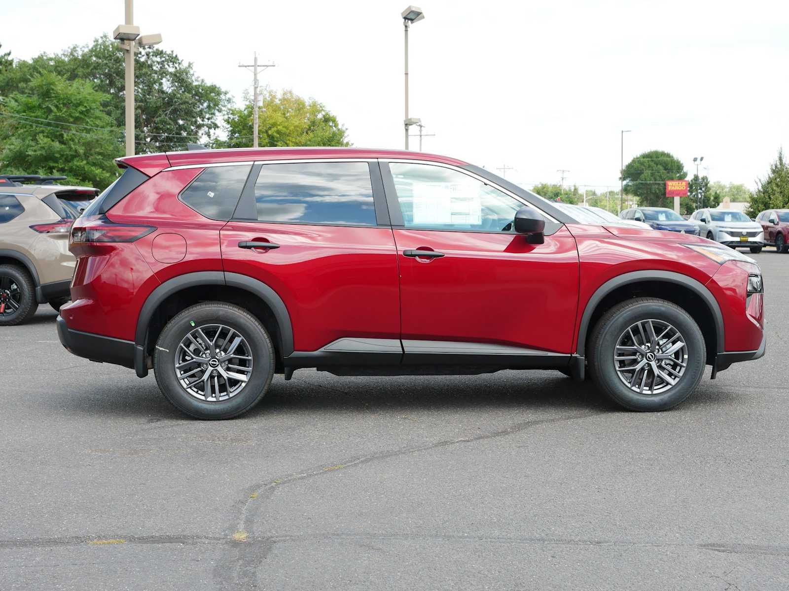 2026 Nissan Rogue S photo 8