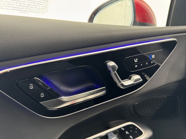 2025 Mercedes Benz GLC 300 photo 33